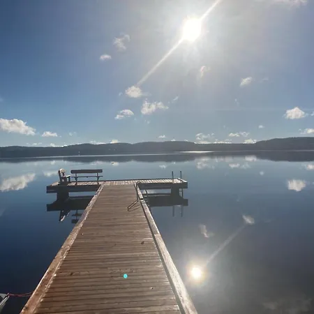 Ceglany Z Jacuzzi, Nad Jeziorem, Przy Lesie Dom wakacyjny Tomaszkowo