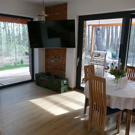 Ceglany Z Jacuzzi, Nad Jeziorem, Przy Lesie Tomaszkowo