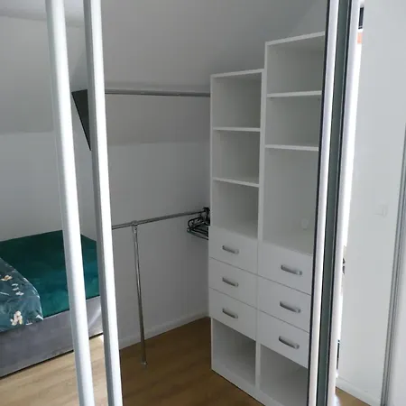 Ceglany Z Jacuzzi, Nad Jeziorem, Przy Lesie Tomaszkowo