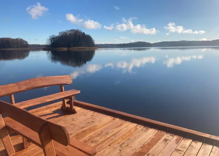 Vakantiehuis Ceglany Z Jacuzzi, Nad Jeziorem, Przy Lesie