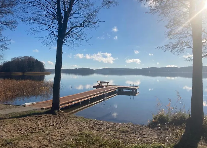 Ceglany Z Jacuzzi, Nad Jeziorem, Przy Lesie Vakantiehuis