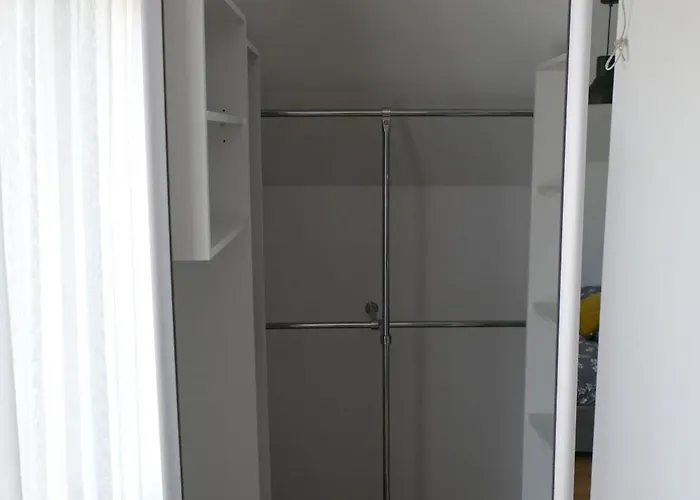 Vakantiehuis Ceglany Z Jacuzzi, Nad Jeziorem, Przy Lesie