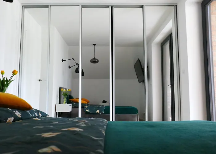 Ceglany Z Jacuzzi, Nad Jeziorem, Przy Lesie Vakantiehuis Tomaszkowo